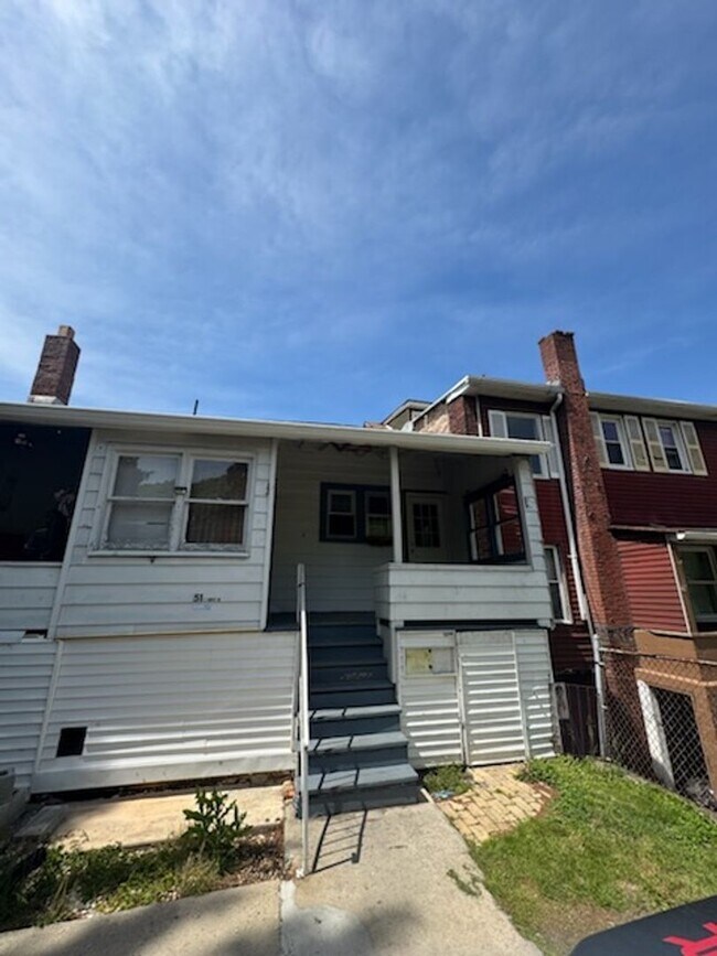 Photo - 51 W Catawissa St Unidad APT 2