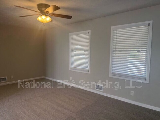 Photo - 103 Forest Wood Dr