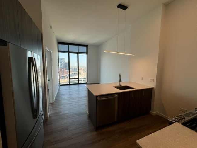 Photo - 144 N Aberdeen St Unidad 1306