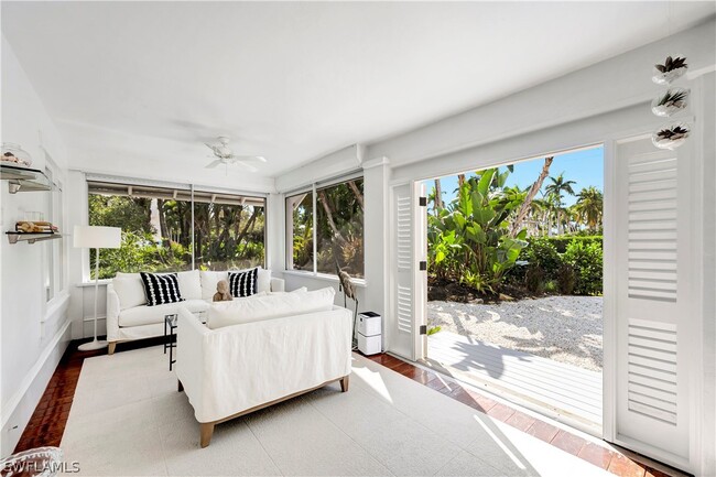 Photo - 1375 Gordon Dr
