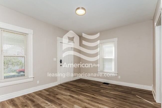 Photo - 941 Kercher St
