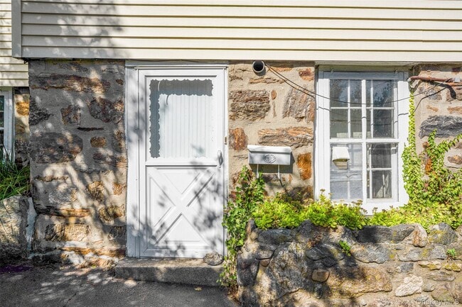 Photo - 49 Weaver St