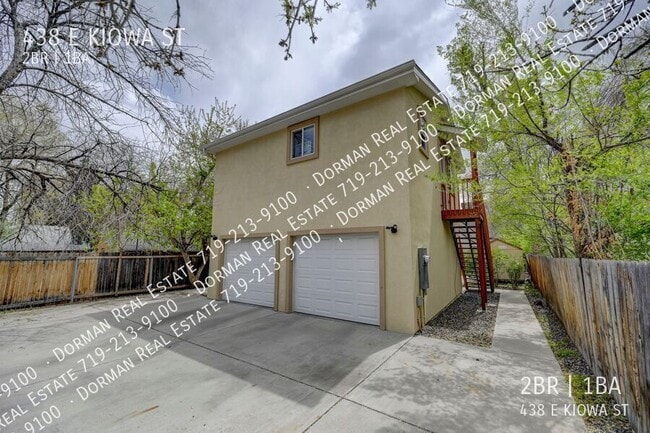 Building Photo - 438 E Kiowa St