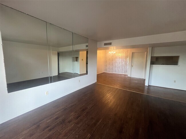 Photo - 8529 Hearth Dr Unit 34