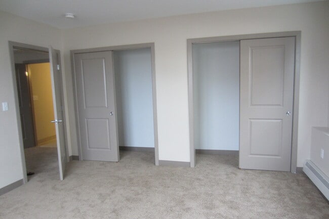 Bedroom - 275 W Main St Unit 275-10 West Main St