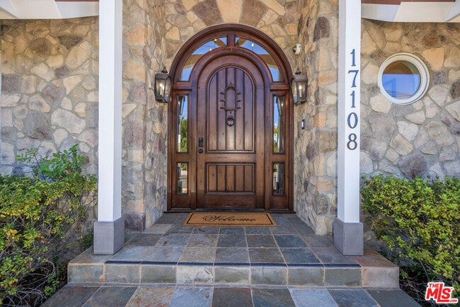 Photo - 17108 Oak View Dr