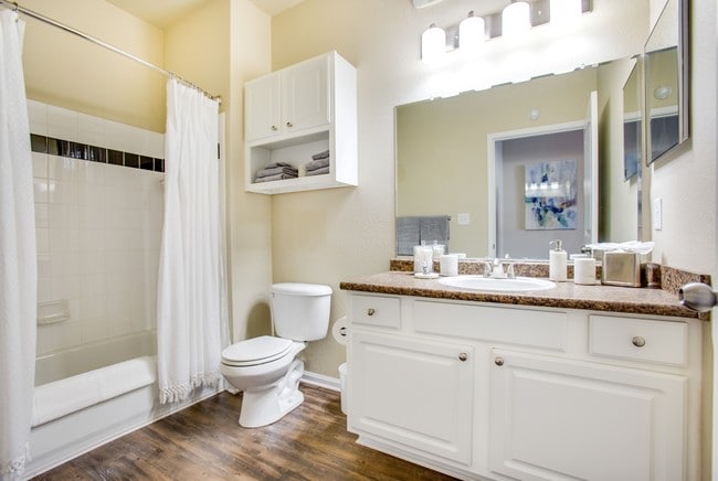 Photo - Crowne Village at Swift Creek