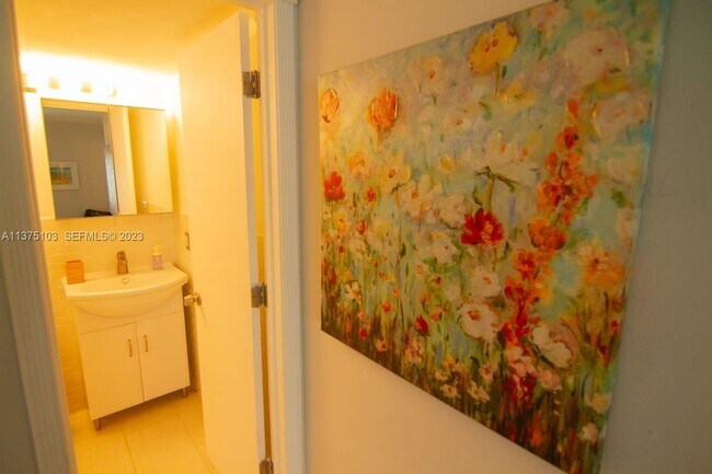 Photo - 753 Michigan Ave Unit 2C