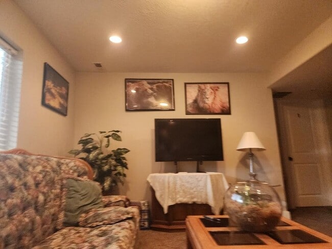 Photo - 33 W 1600 S St