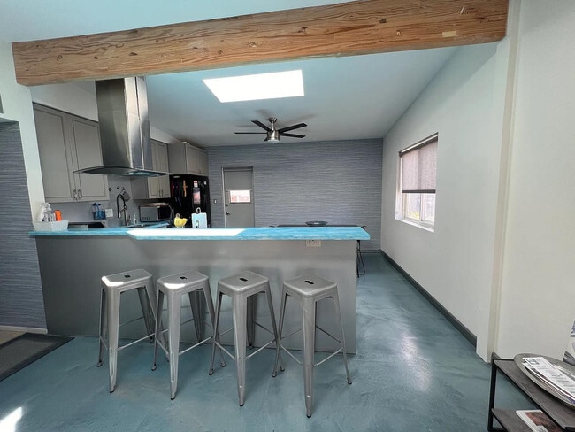 Photo - 1031 N 78th Pl