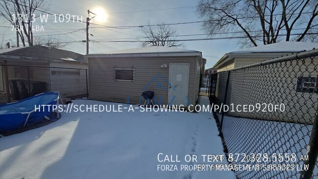 Photo - 1313 W 109th St