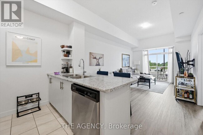 Photo - 450 Dundas St E Unit 101