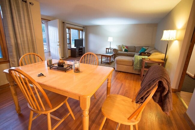 Photo - 4067 Harlem Rd Unidad Bottom