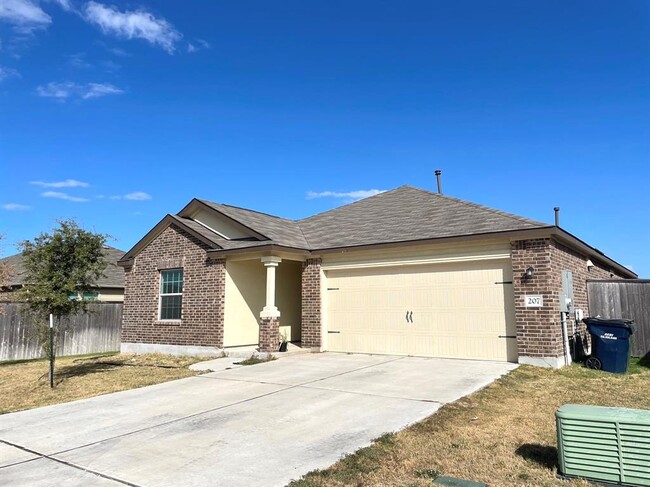 Photo - 207 Coventry Dr