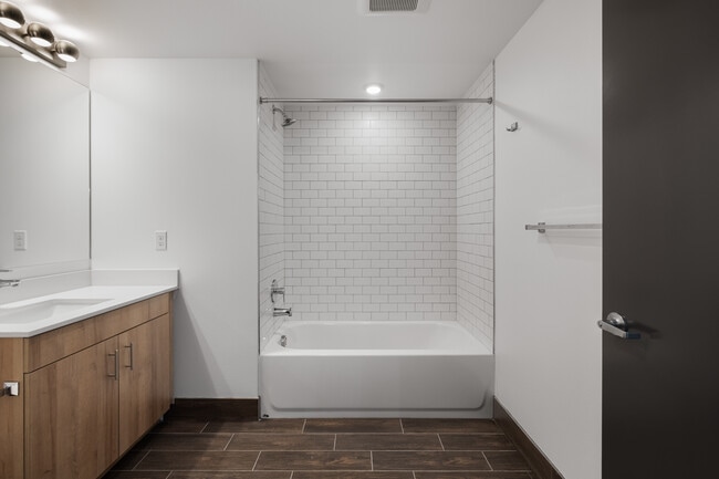 Photo - Elevation 16