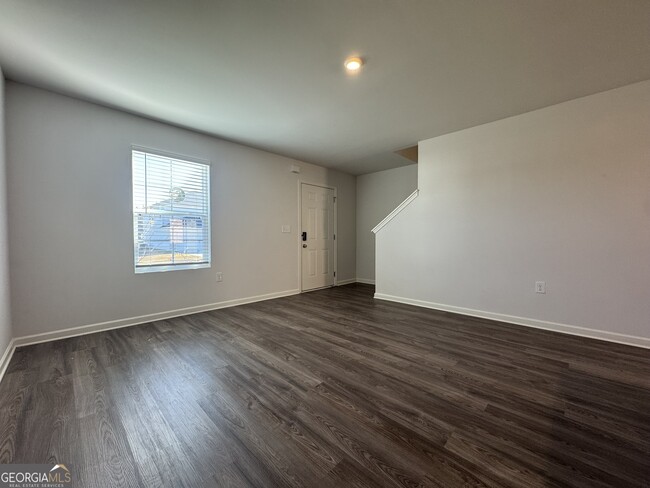 Photo - 528 Pemberton St