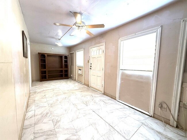 Photo - 5004 Irvington Blvd