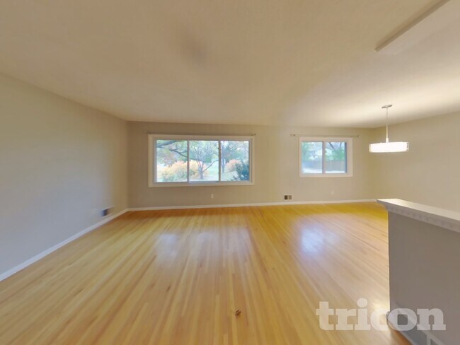 Photo - 3820 Union Terrace Ln N