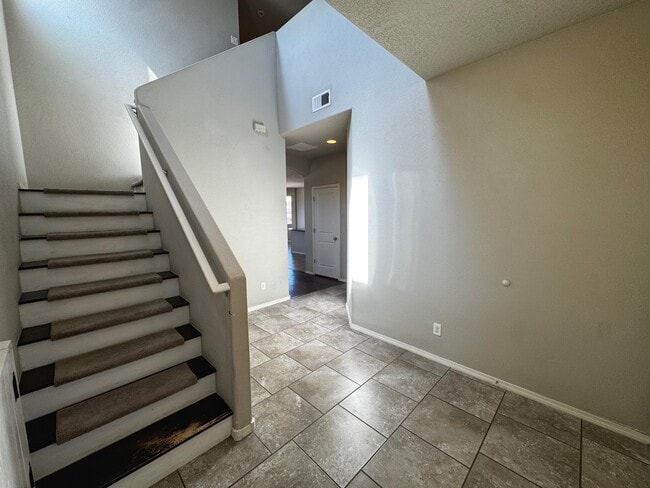 Photo - 8901 Eagle Hills Dr NW