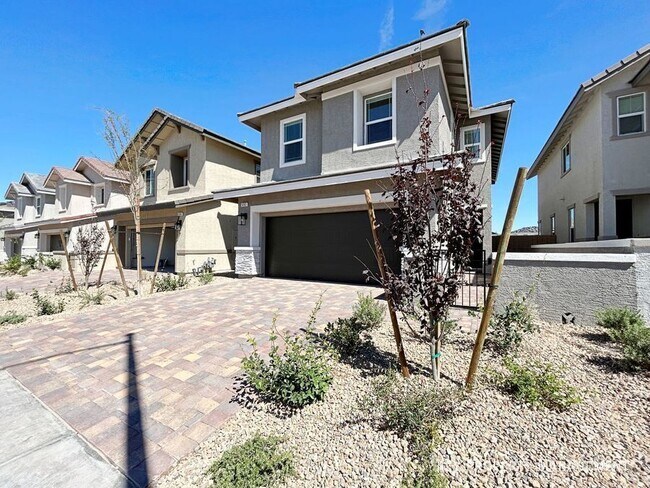 Photo - 692 Bamboo Bnd Pl