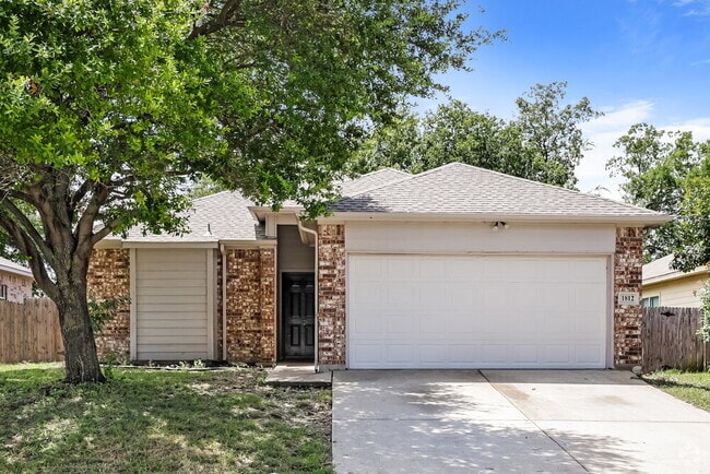 Building Photo - 1812 Alanbrooke Dr Rental