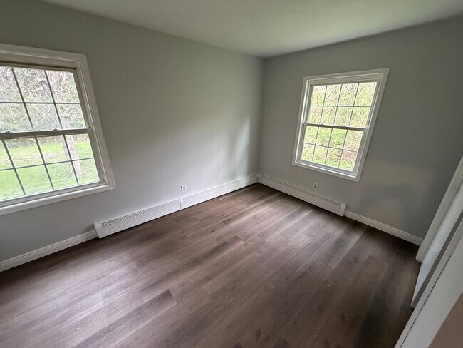 Photo - 78 W Moorehouse Rd