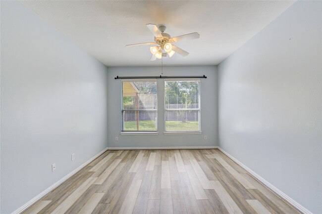 Photo - 2518 Dawn River Ln