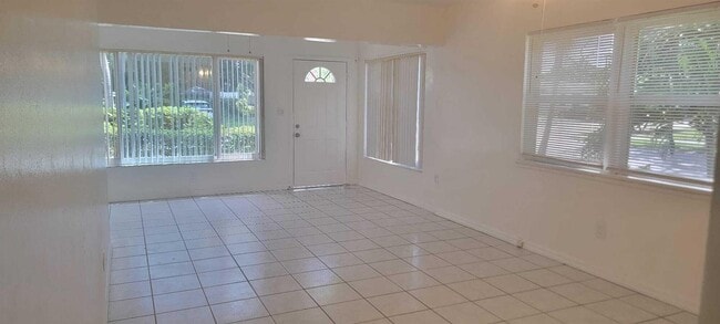 Photo - 1855 Sherman St