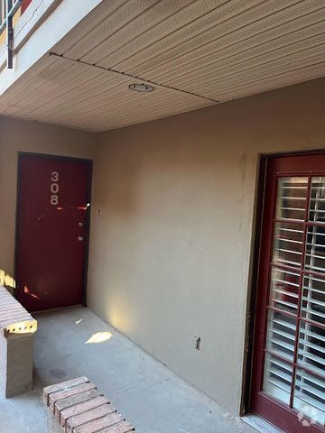 Building Photo - 4433 N Stanton St Rental