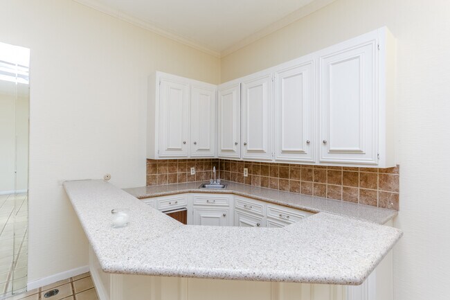 Photo - 1606 S Gessner Rd