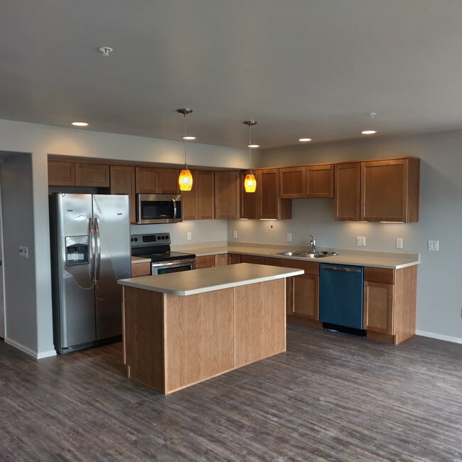 Cocina 1 - 564 S Angus Ave