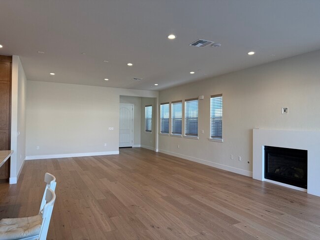 Photo - 3572 Panorama Dr