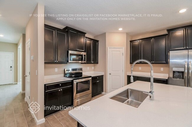 Photo - 9841 Lemon Balm Wy