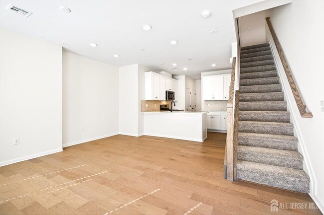 Photo - 507 Sadie Cir