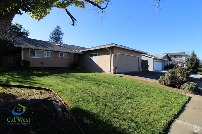 Building Photo - $4395 - Beautiful Sunnyvale 3 Bedroom Home...