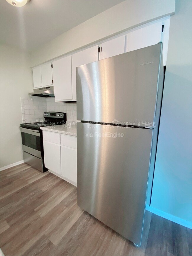 Photo - 204 Charleston Blvd Unit 2