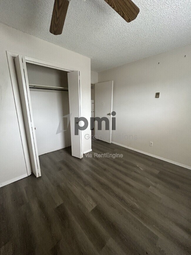 Photo - 24 W Buchanan Ave Unit 10