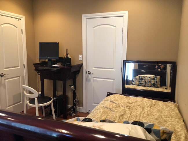 Photo - 923 6th St Unit Hermosa House for rent