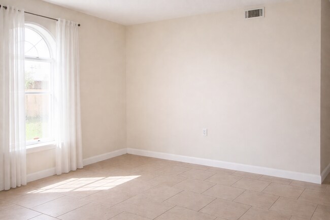 Photo - 3513 Golden Dr