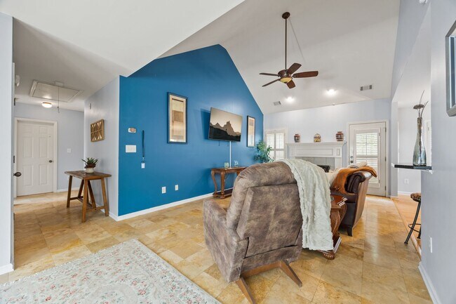 Photo - 3613 Southland Dr NE Unidad Southland Up