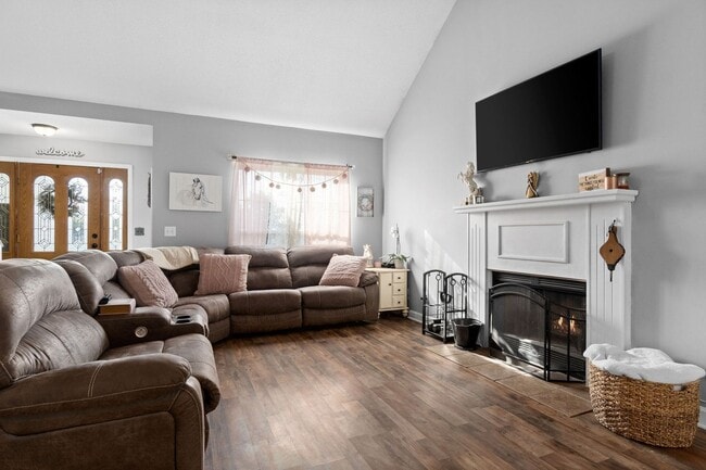 Photo - 4 Bedroom Pet Friend Home For Rent Near Dotsonville Road!