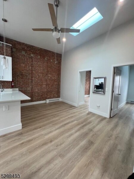 Photo - 72 Columbia St