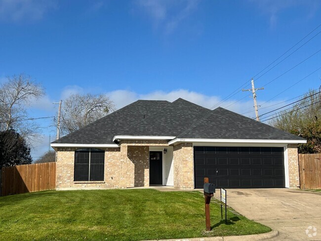 Building Photo - BRICK HOME MARYS CREEK ESTATES MINUTES TO ...