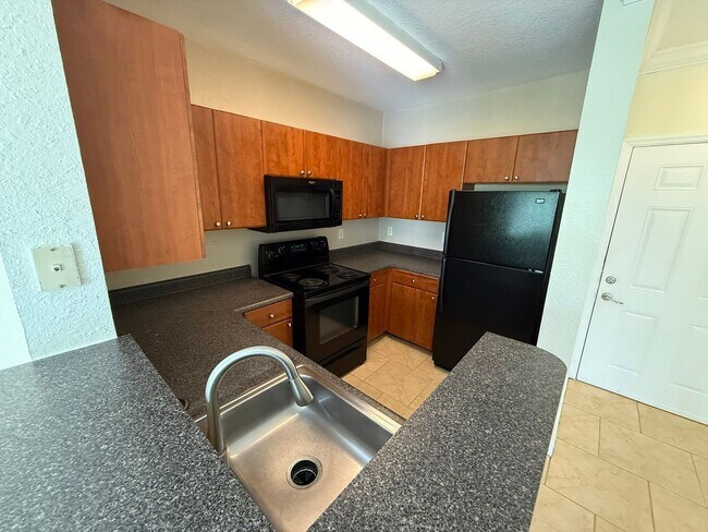Photo - 304 E South St Unidad 5024