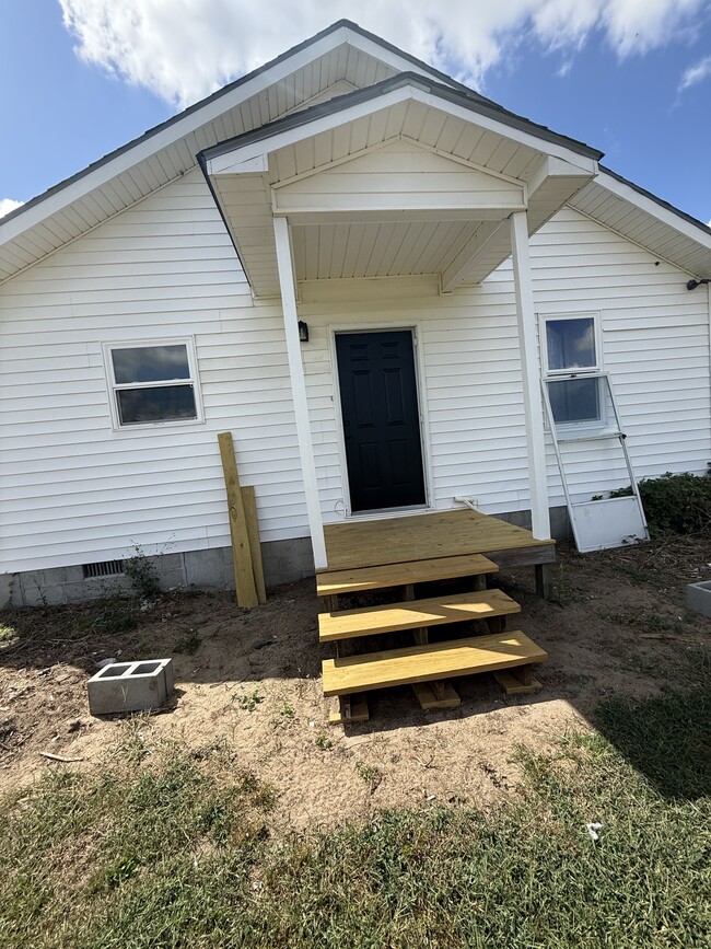 Photo - 14768 Old River Rd S