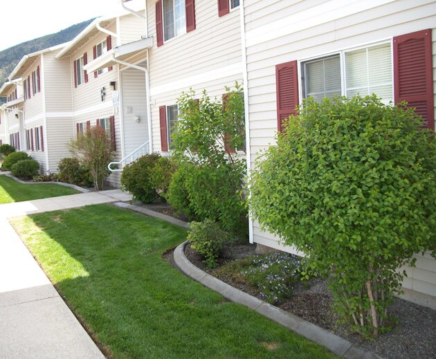 Creekside Apartments - Creekside Apartments