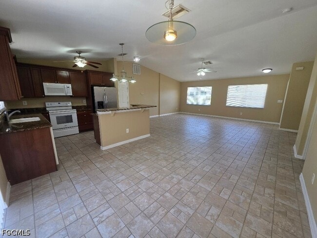 Photo - 348 Rancho Ave