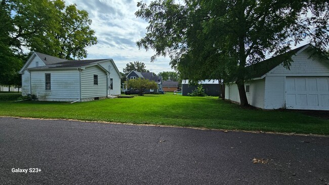 Photo - Spacious 2bdrm in Minier