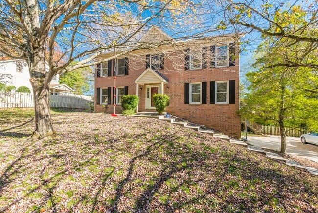 Photo - 420 Shelbyville Rd