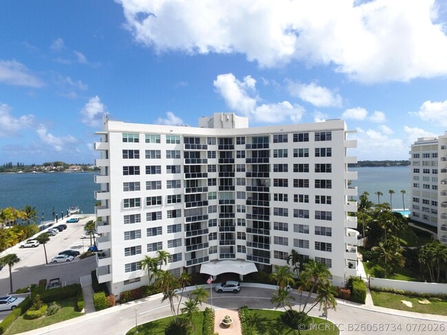 Building Photo - 2800 N Flagler Dr Unit 211